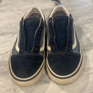 size 8 blue vans sneakers
